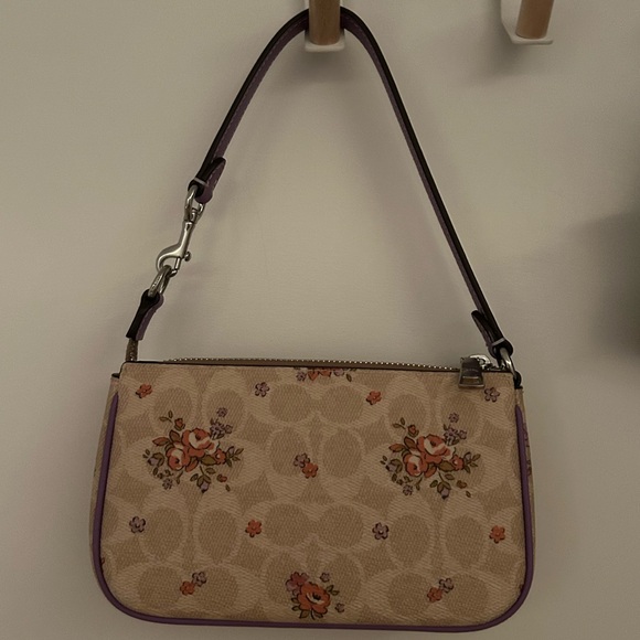 Coach Women’s Teri Shoulder Bag in Signature Canvas - Picture 2 of 2